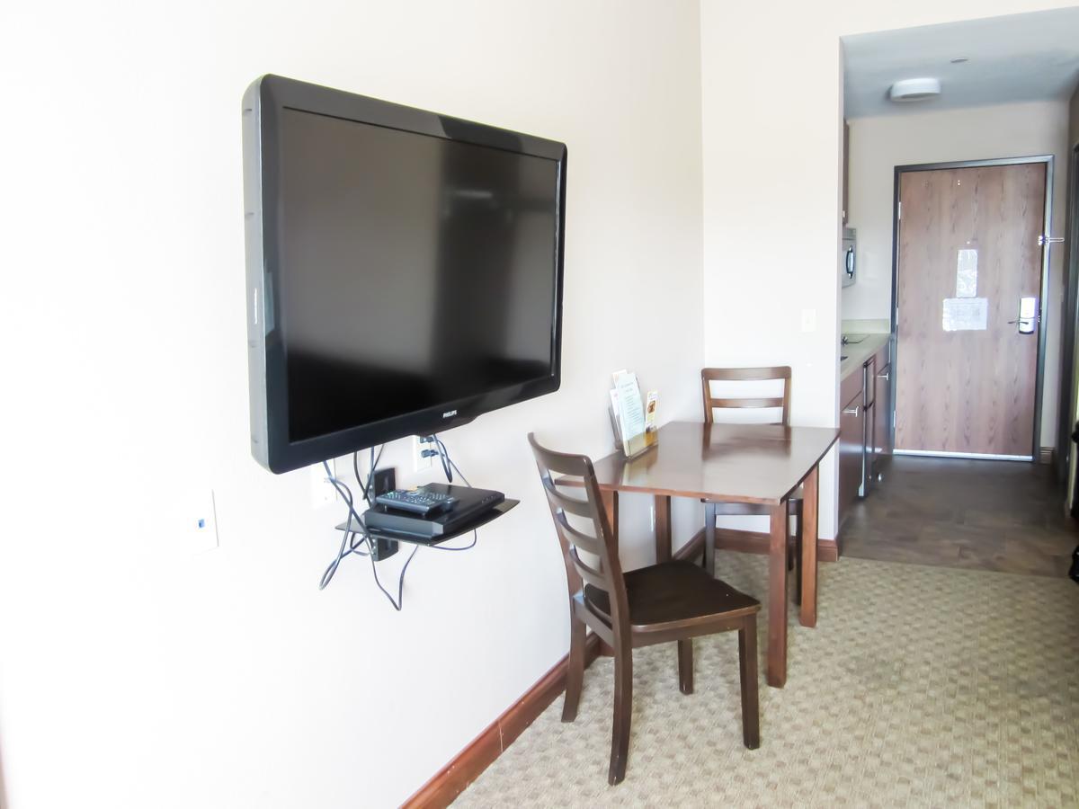 Bell'S Extended Stay And Suites Saint Robert Exterior photo