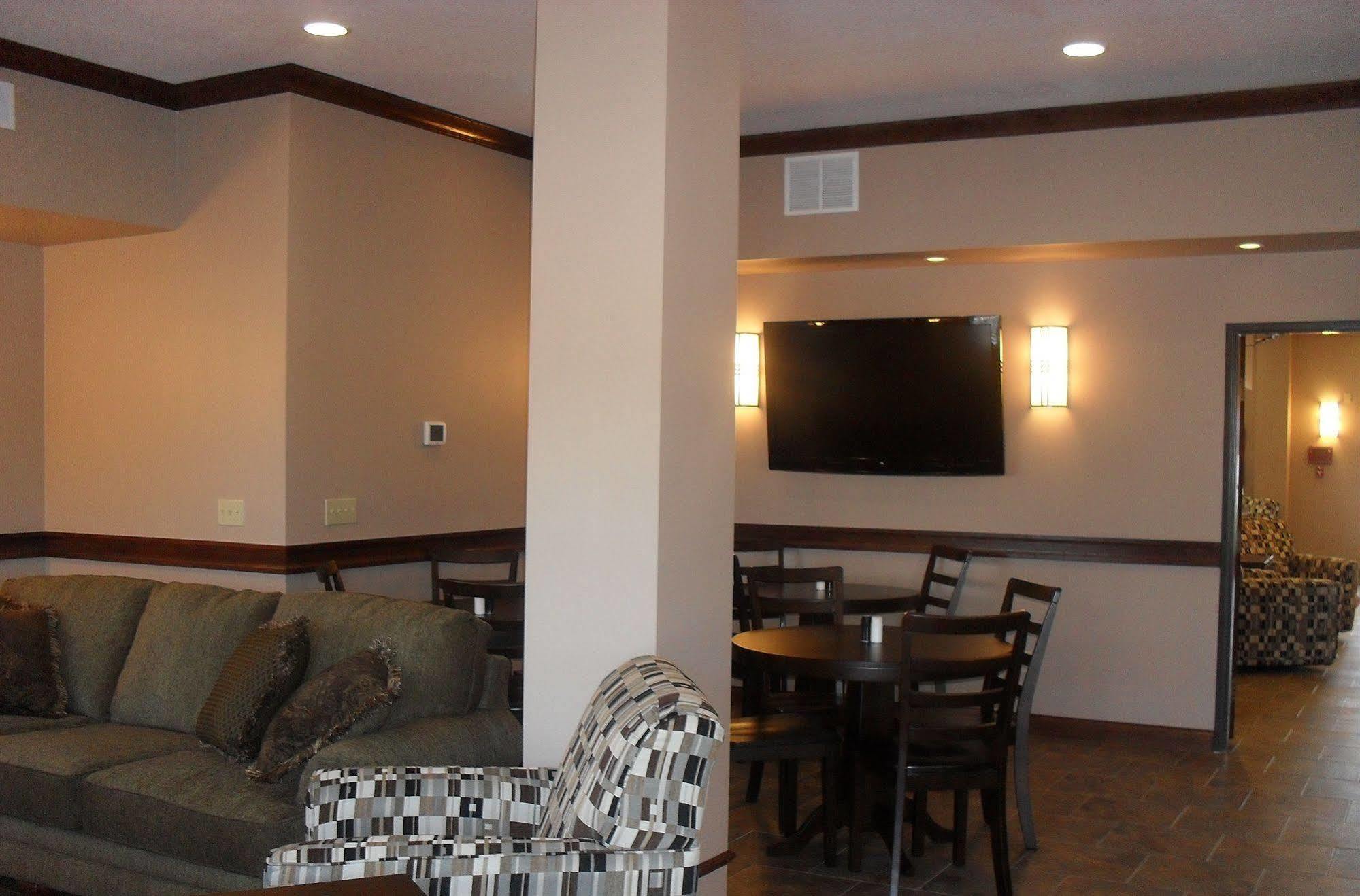 Bell'S Extended Stay And Suites Saint Robert Exterior photo