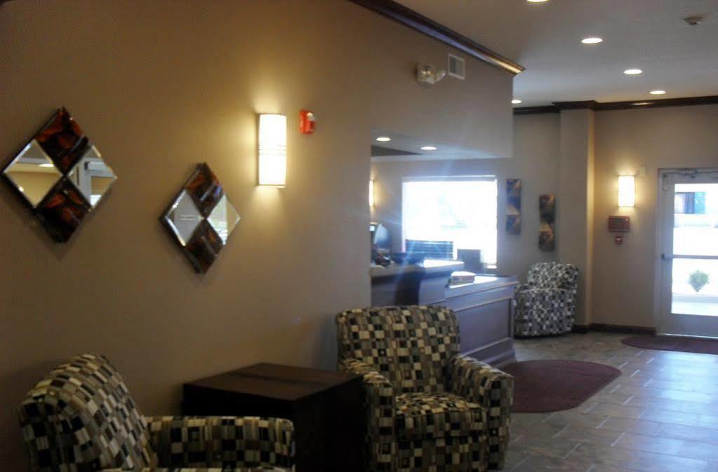 Bell'S Extended Stay And Suites Saint Robert Exterior photo